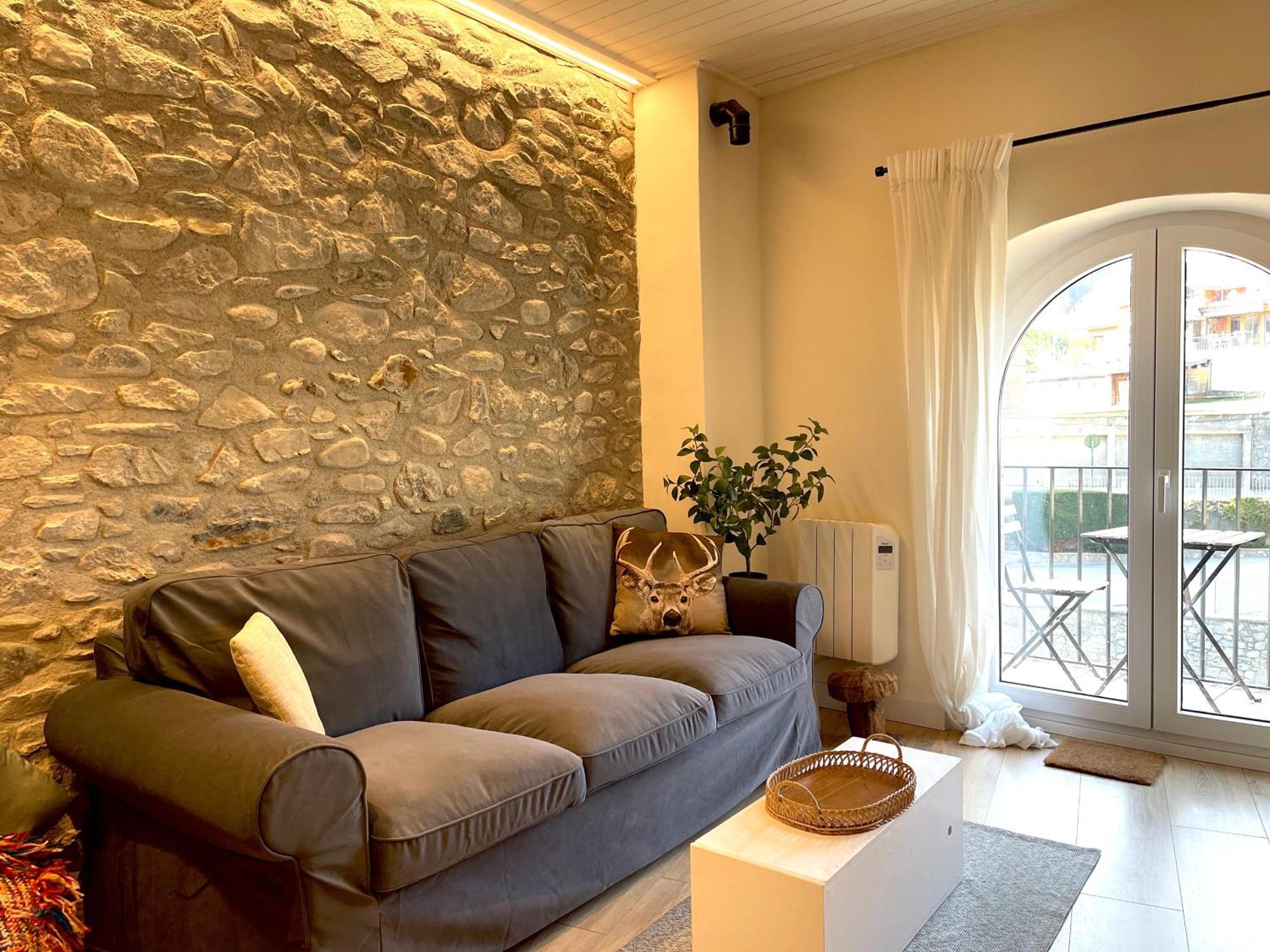 Apartamento Colgante Al Rio Con Vistas Al Puente กัมโปรดอน ภายนอก รูปภาพ